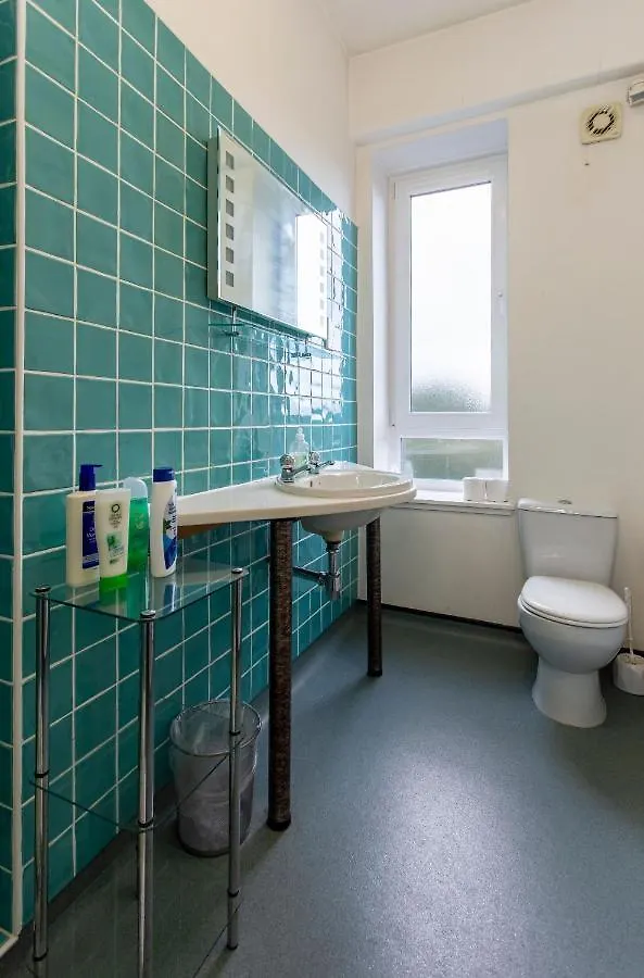 1 Bedroom Apartment Overlooking Park Edinburgh