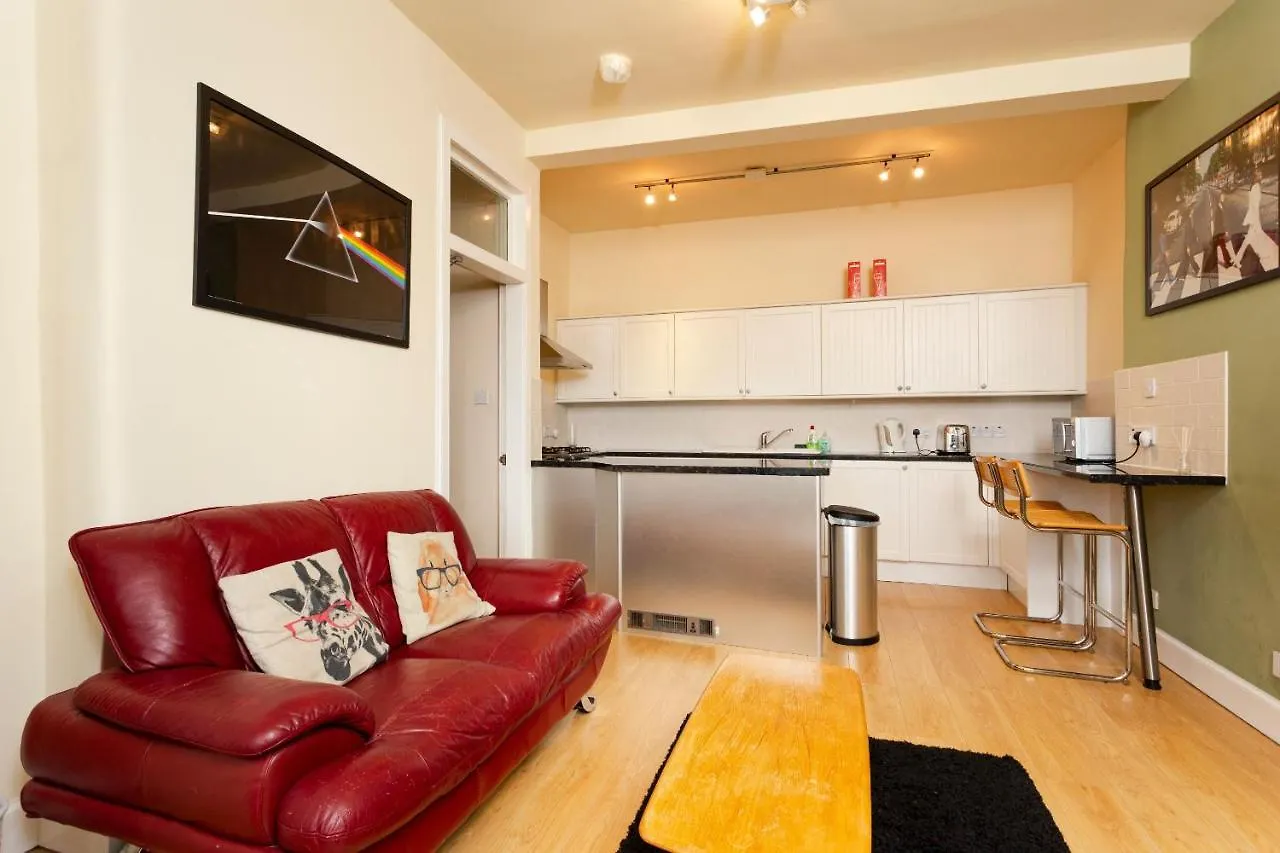 1 Bedroom Apartment Overlooking Park Edinburgh Storbritannien